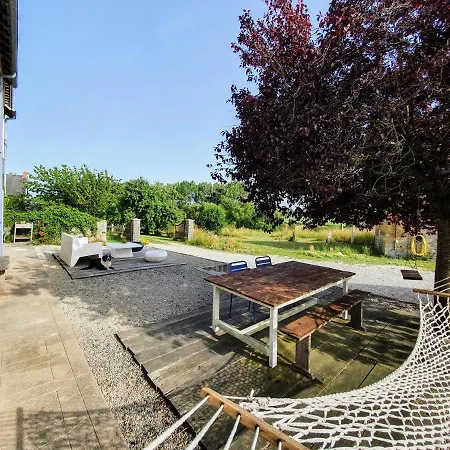 Guest house La Maison Folia *