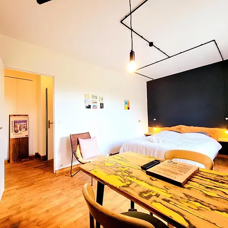 La Maison Folia Guest house Contrieres