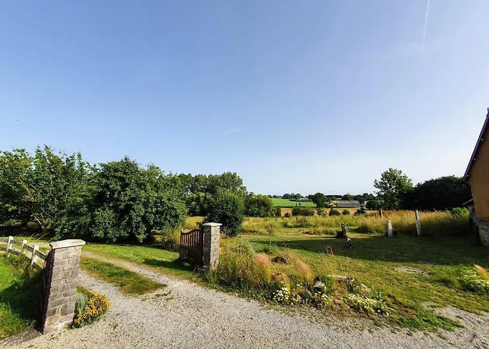 La Maison Folia Guest house Contrieres