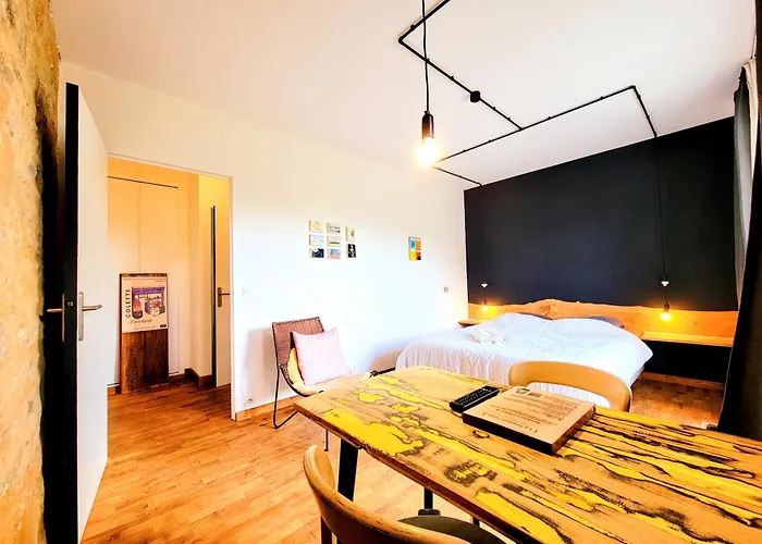 La Maison Folia Guest house Contrieres